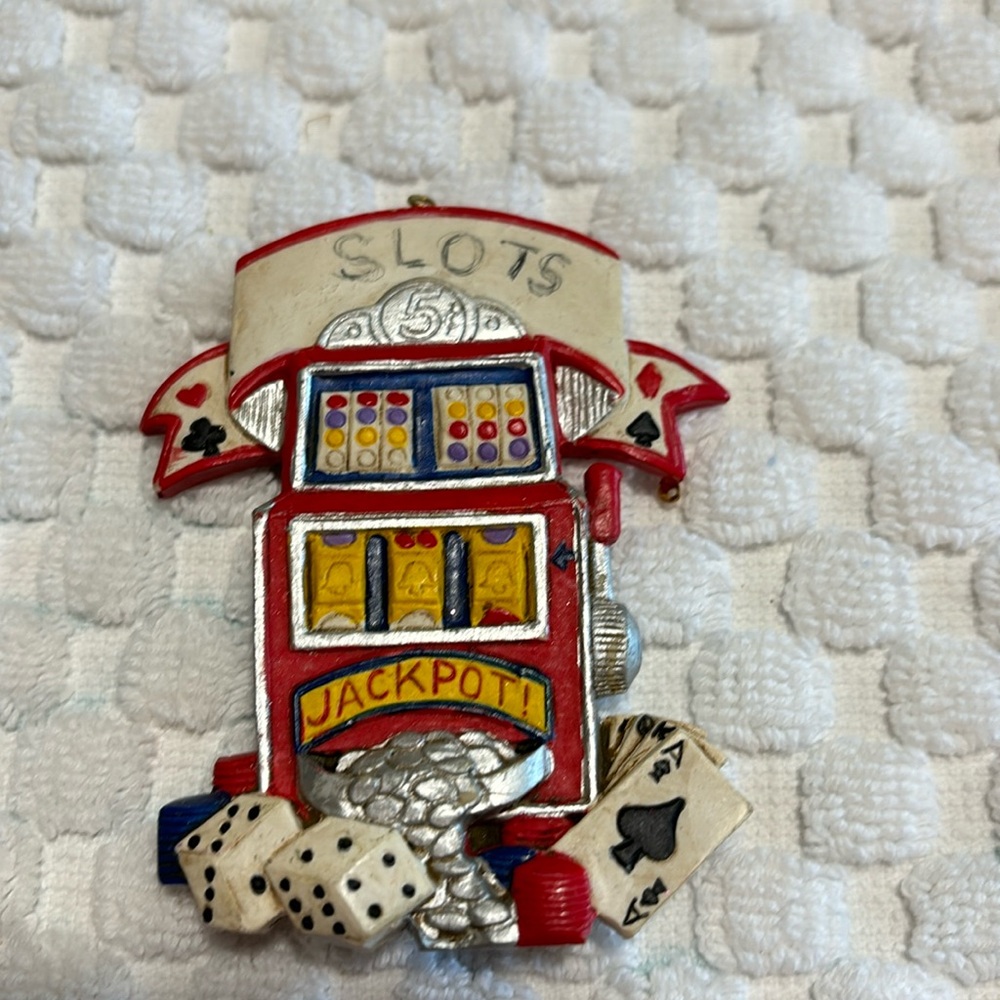 Vintage slots ornament